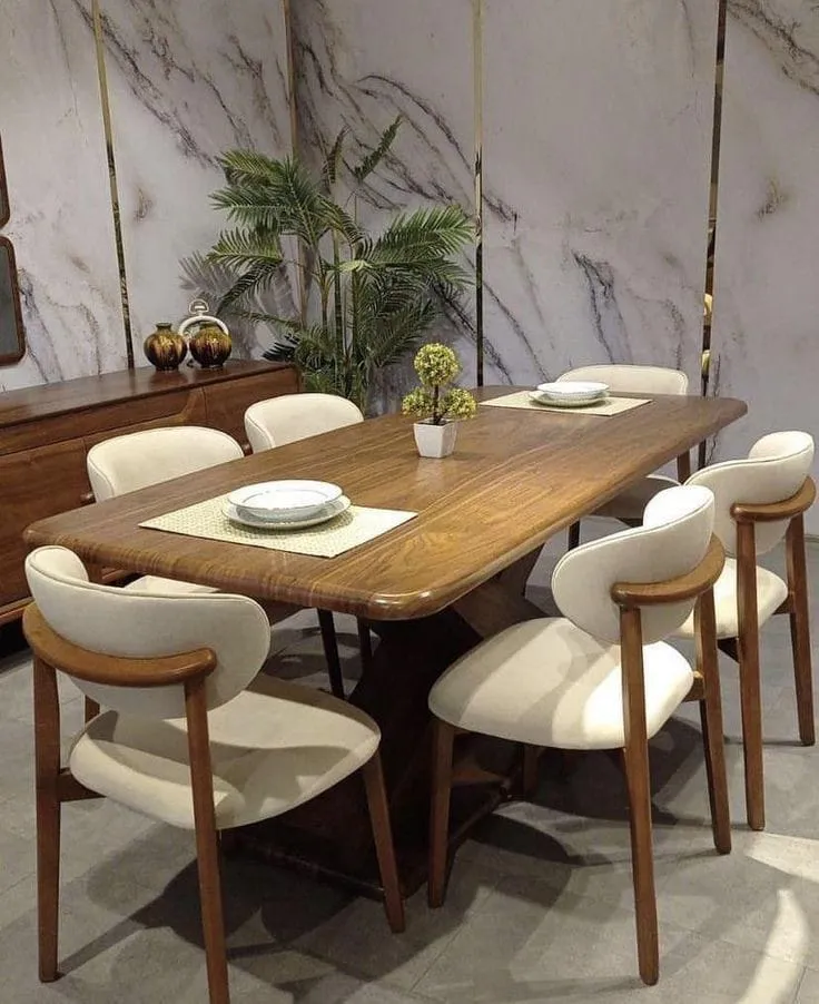 Dining Table in Kirti Nagar
Lovely Interiors, loc...