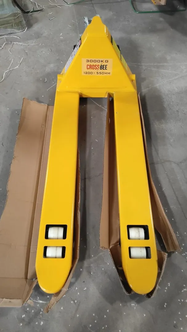 Hand Pallet Truck for KY Crane & Lifting Hub in Ja...