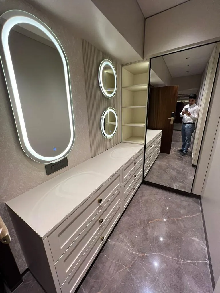Modern Makeup Vanity with Mirror in Pune – A Chic ...