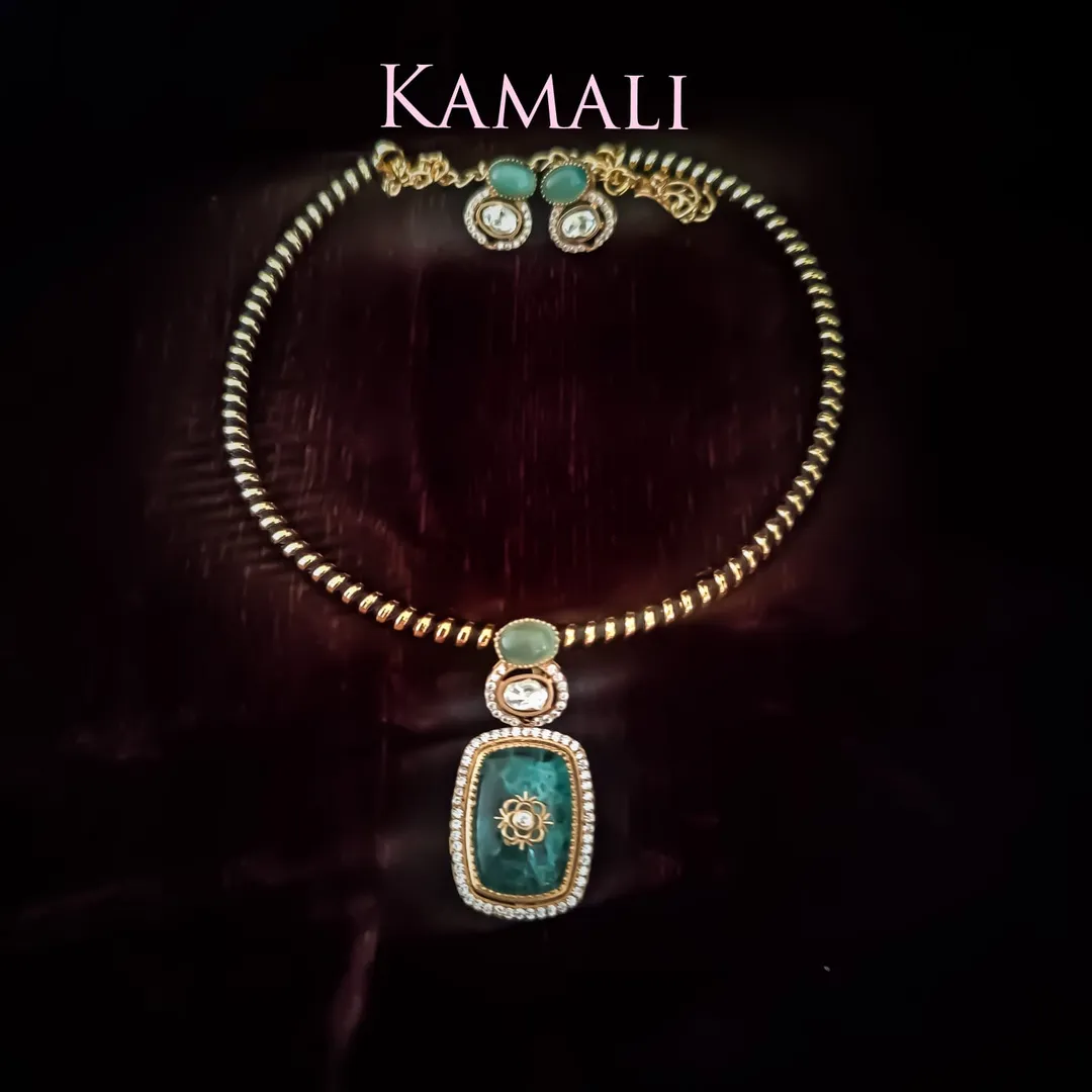 Exclusive Radiance Collections
Kamali Queen Radia...