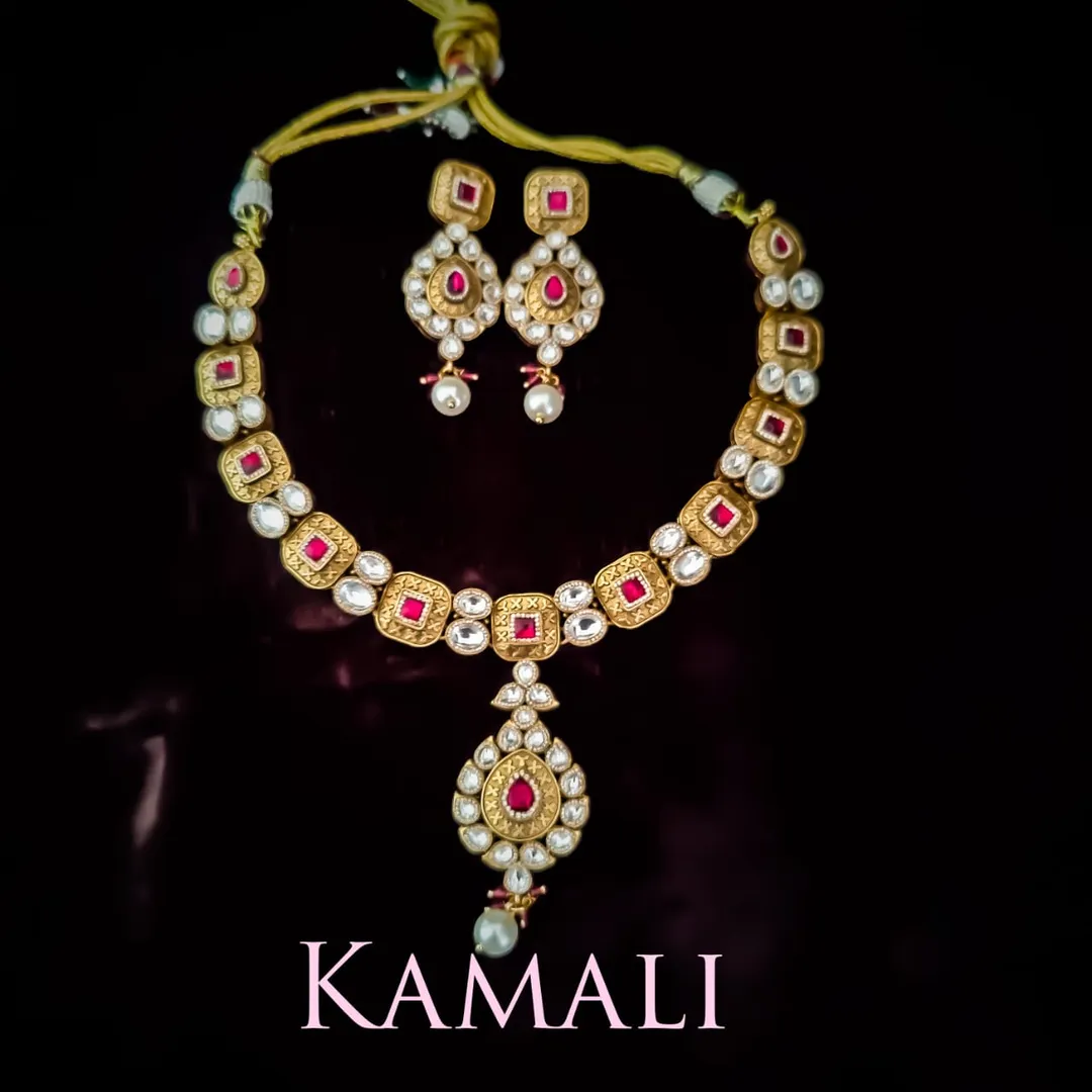 Exclusive Designer Jewellery
Kundan Necklace Set ...