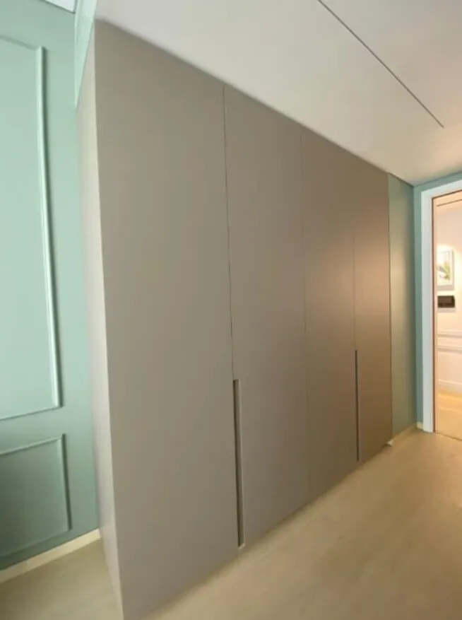 Custom Wardrobe for Small Spaces in Pune – Maximiz...