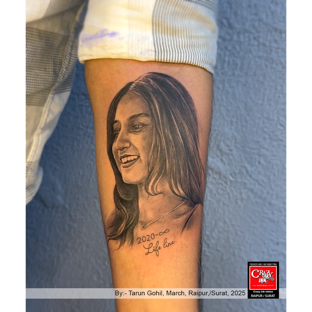 A PORTRAIT ETCHED IN LOVE - LIFELINE FOREVE
...