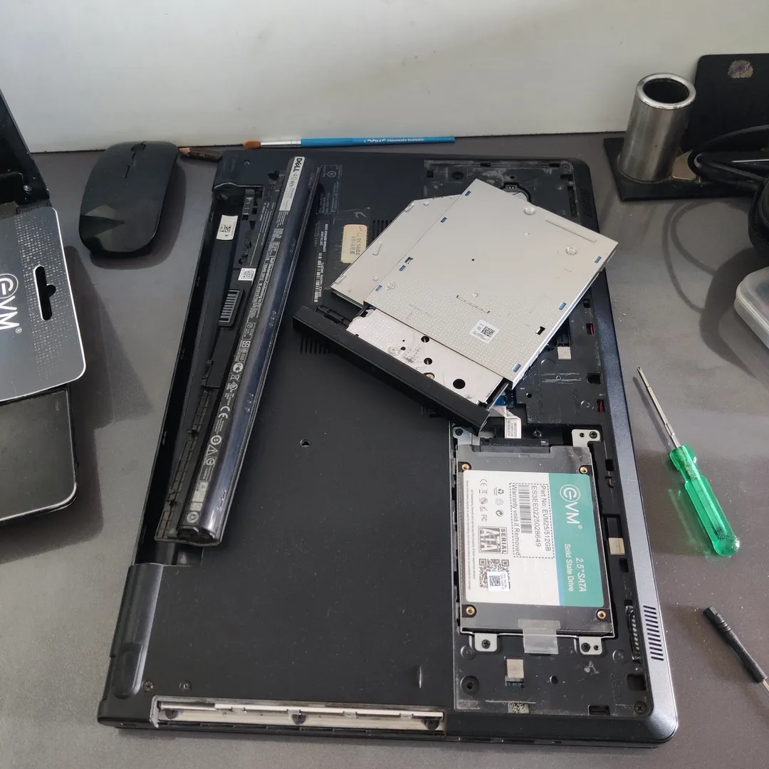 Service Update: Dell Inspiron 15 3000 - Performanc...