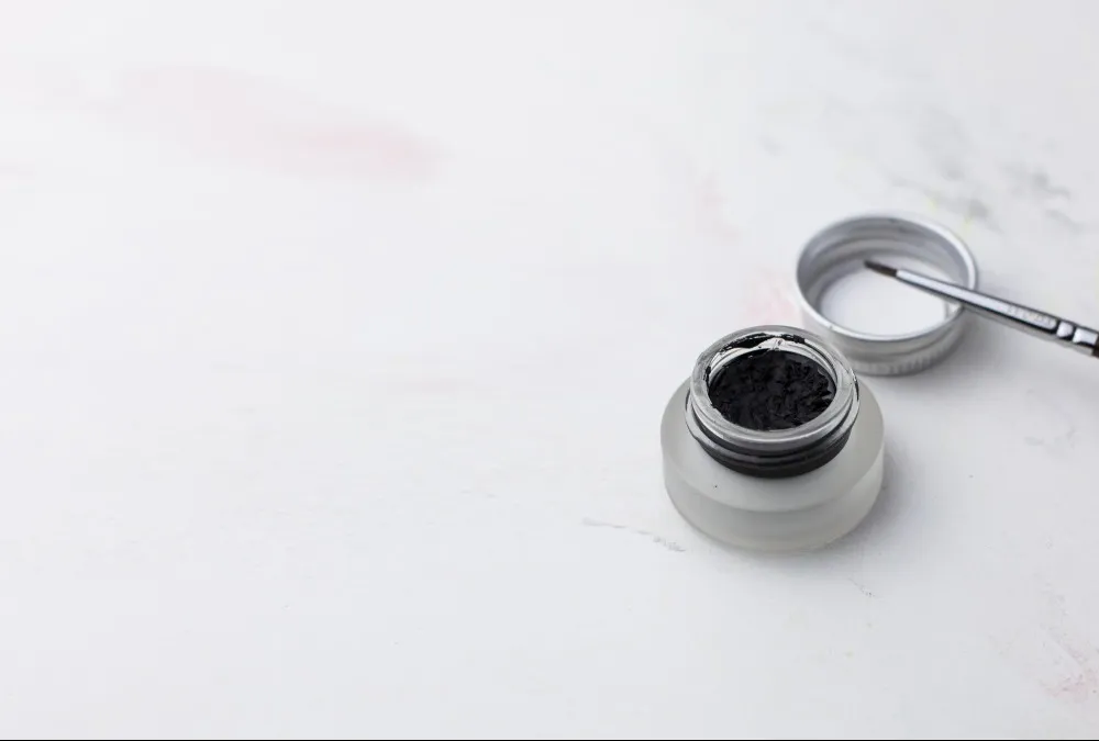 Herbal Kajal – Naturally Beautiful Eyes from New D...