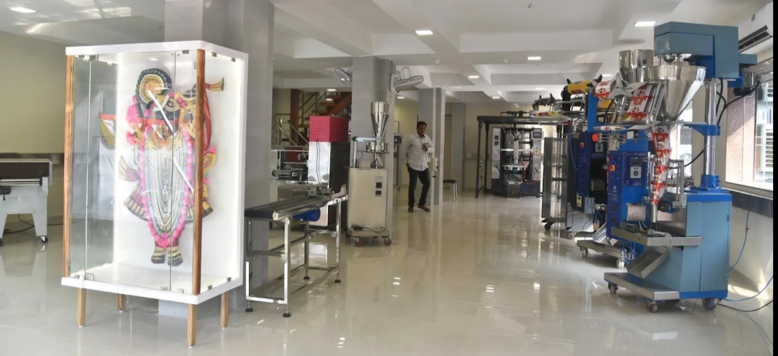 Step into a world of advanced packaging technology...