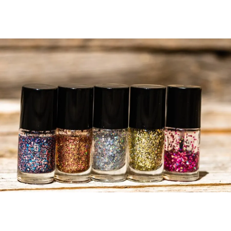 Glittering Nail Polish That Adds Glamour in New De...