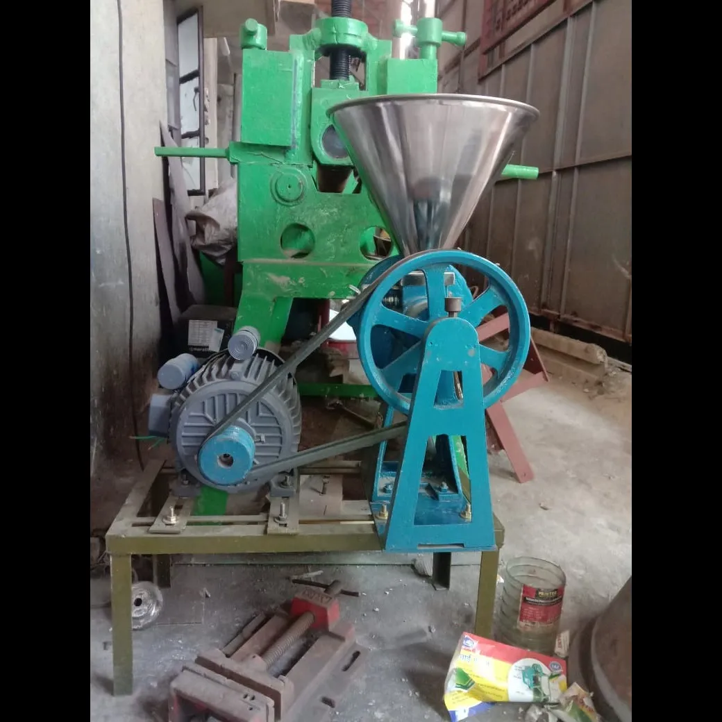 Wheat Grinding Machine/Gili Dal pisne ka machine M...
