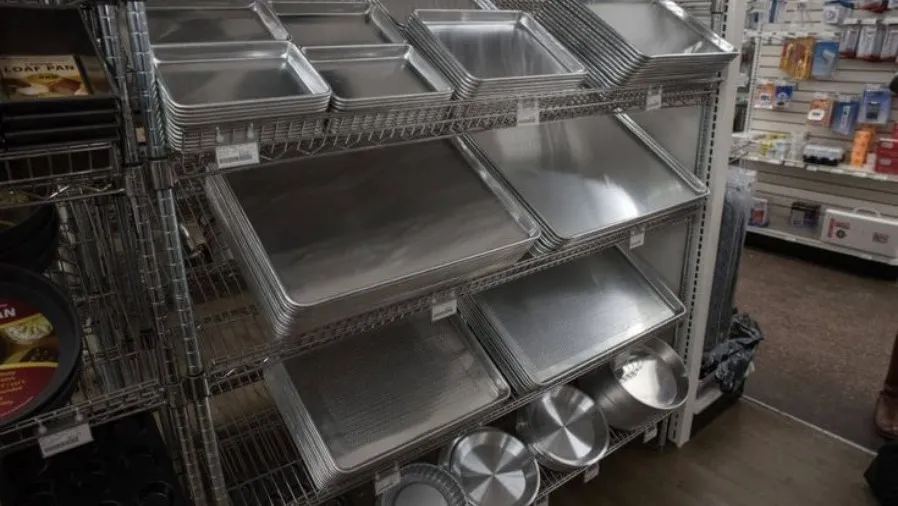 Buy Baking Trays in Nagpur – Aluminium, Non-Stick, and M...