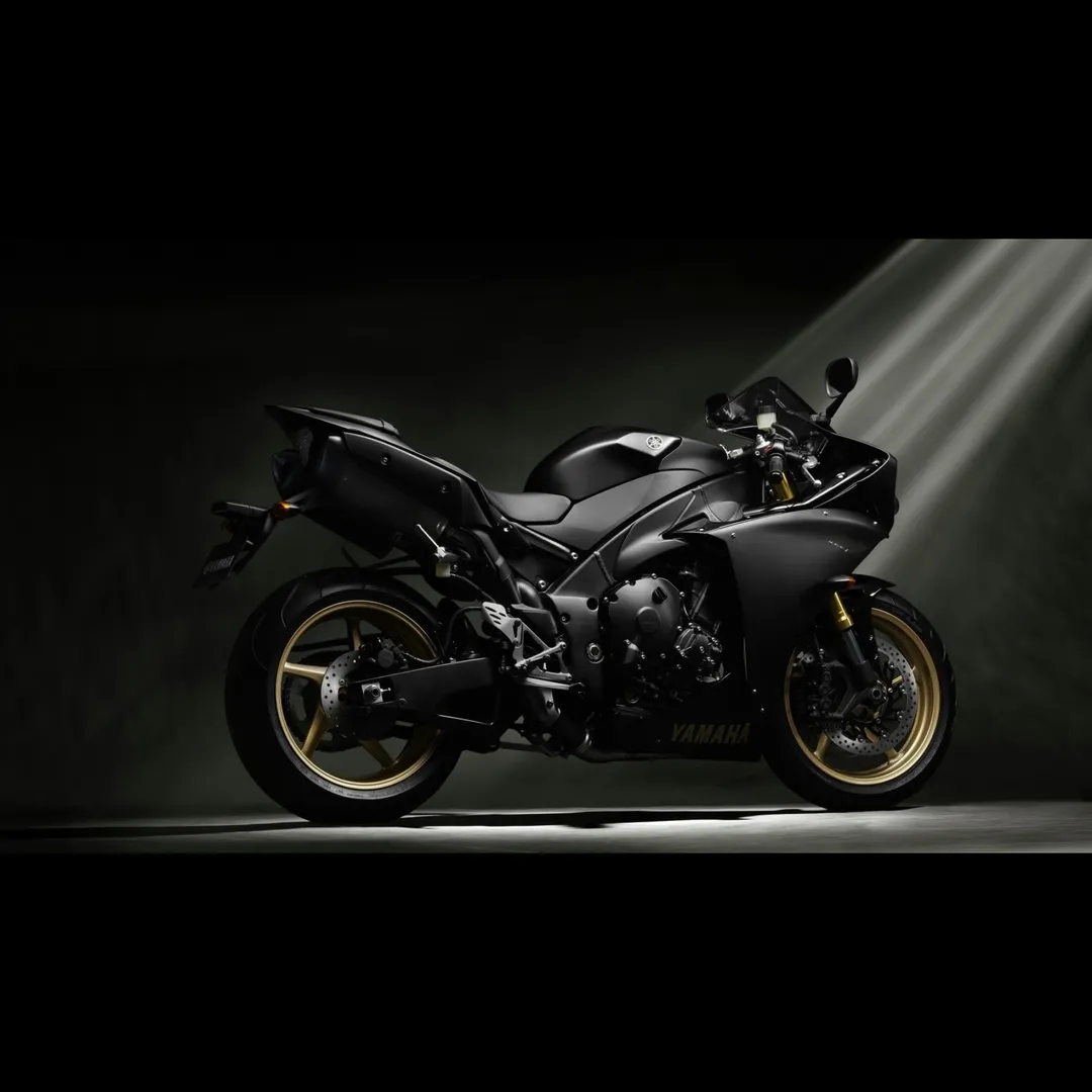 ποΈ Yamaha YZF-R1 β The Pinnacle of Racing Technology
The legendary Yamaha YZF-R1 is more than just ...