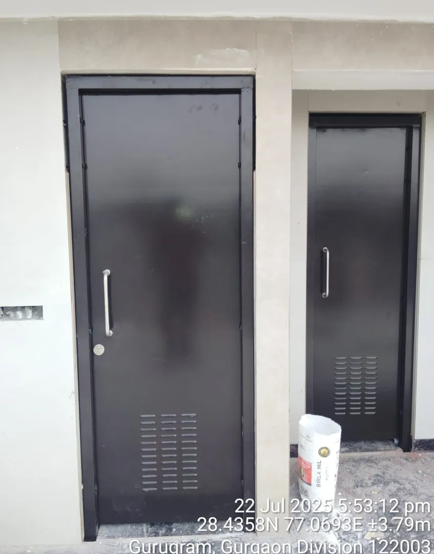 Different type of pronunciation for fire rated do...