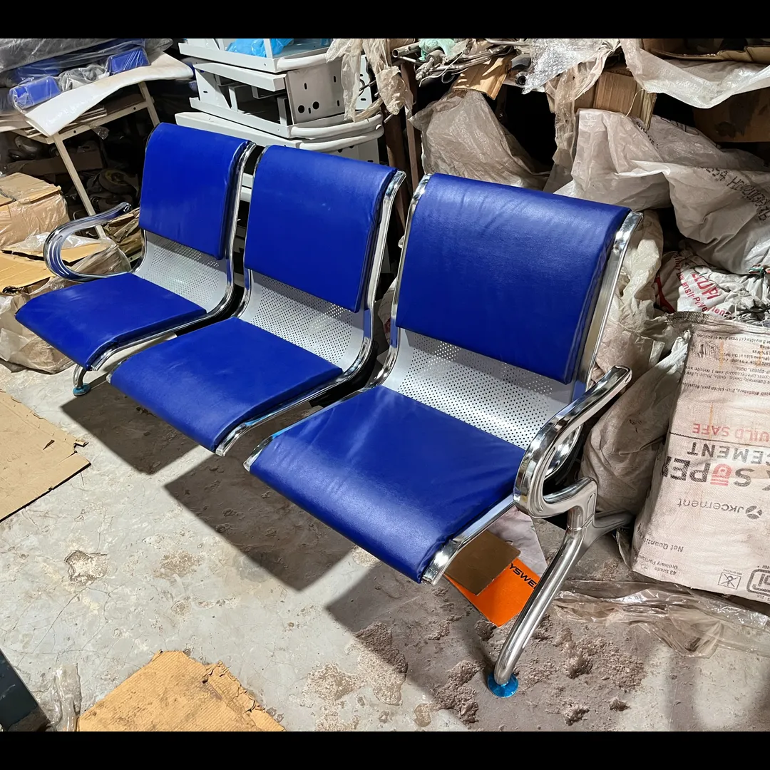 Waiting Area Chair – 3 Seater (Cushioned)
Structure:
Frame: Heavy-duty tubular or rectangular MS ...