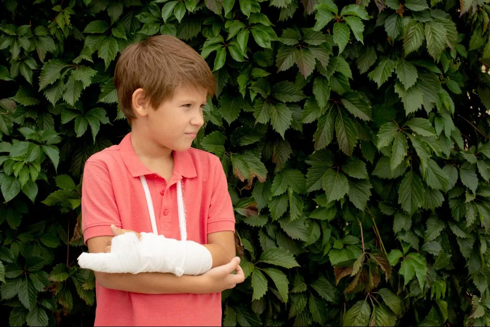 Child Fracture Specialist in Nagpur – Quick Recovery for Young Bones