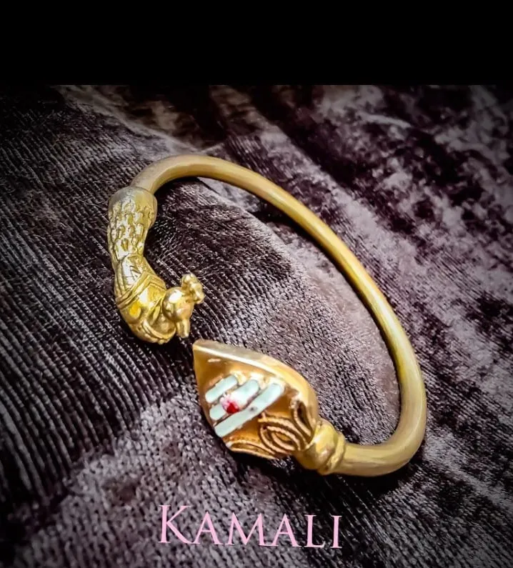 Impon Vel Kada with Peacock
Un polished Impon Kada For Men
Hand crafted Traditional Impon Jewelle...