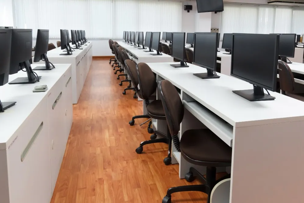 Office Workstation in Coimbatore – Functional Designs for Enhanced Productivity