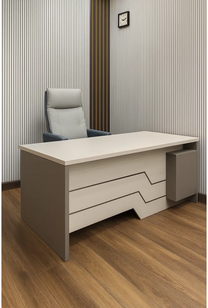 Modern office desk in Kirti nagar delhi