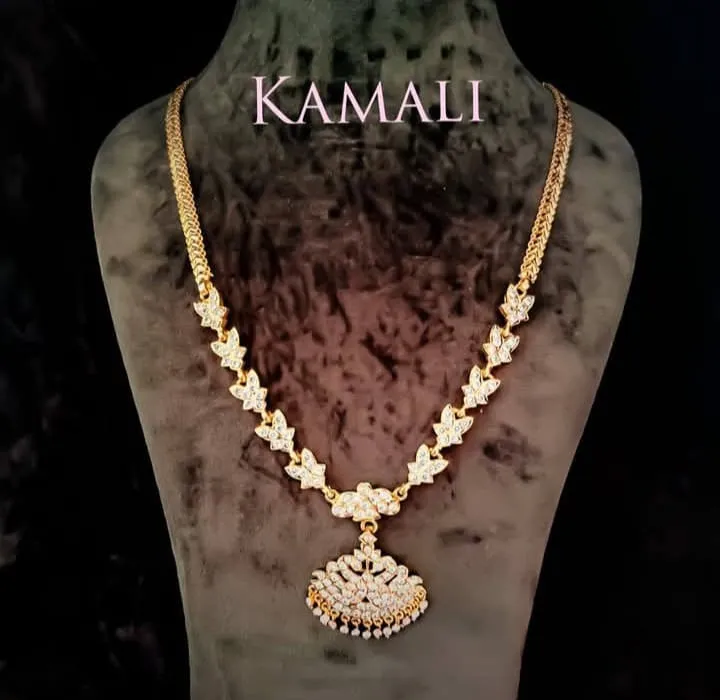 Impon Mini Haram
Adorned with CZ stones setting
Artificial Gold Plated Impon Jewellery
All time f...