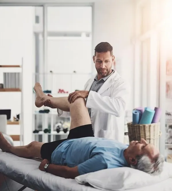 Orthopaedic Doctor Near Me in Noida – Trusted Care for Bone and Joint Health