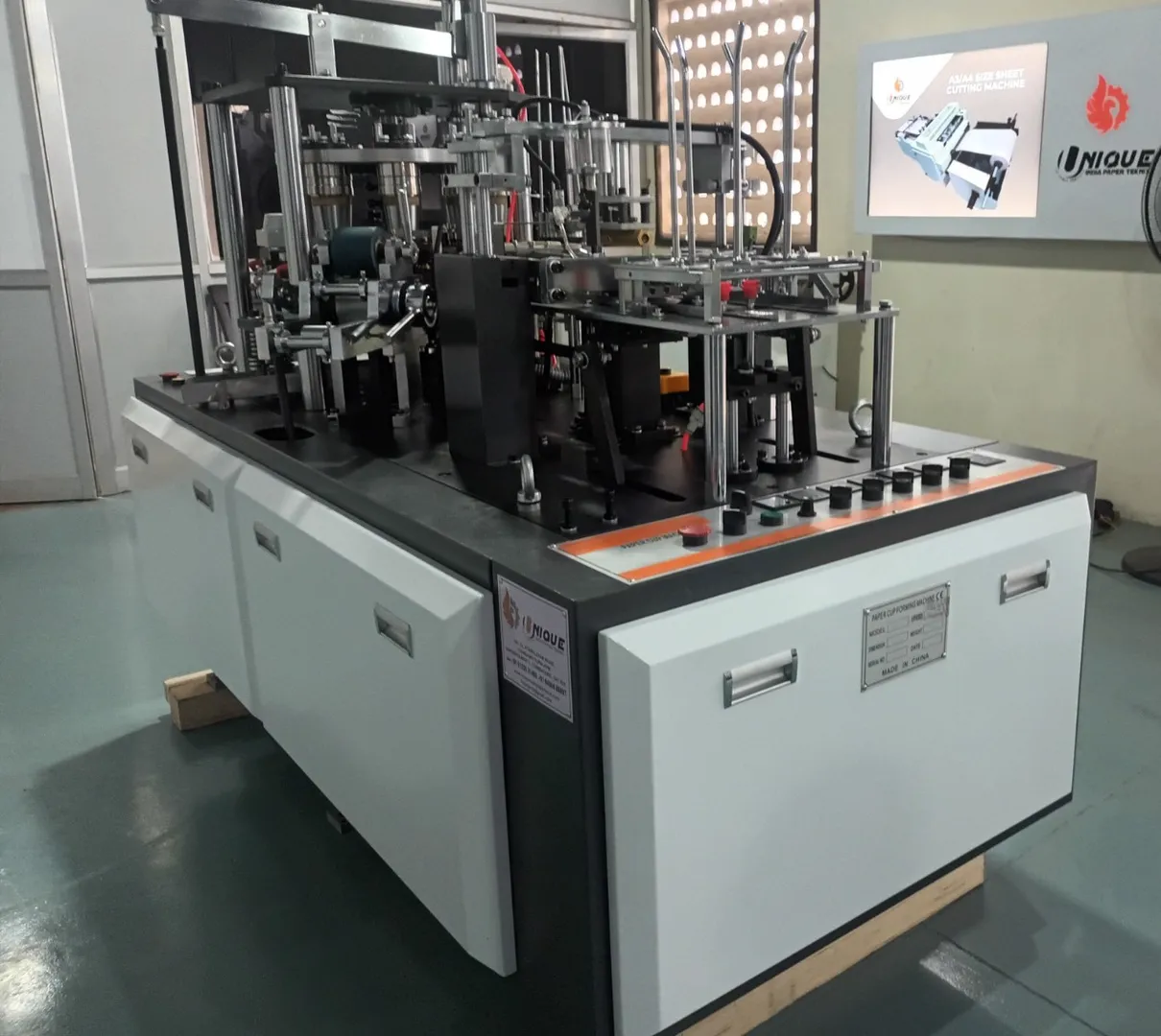 High Speed cup making machine
