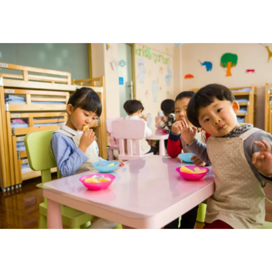 Premium Quality Plastic Kids Tables in Delhi