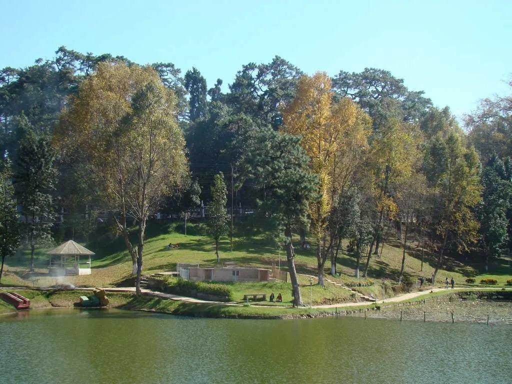 Tourist places in Meghalaya
Ward's Lake
Ward, Shillong Overview
Lying in the centre of Shillong c...