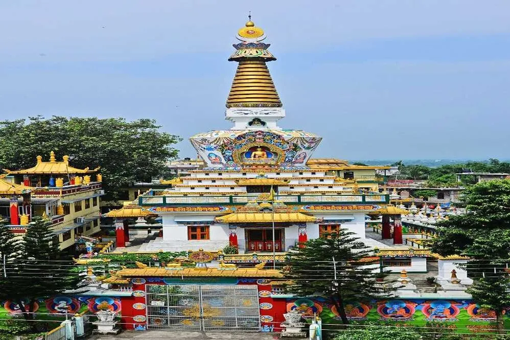 Tourist places in West Bengal
Siliguri
"West Bengal’s travel hub to Darjeeling and Northeast"
Sit...