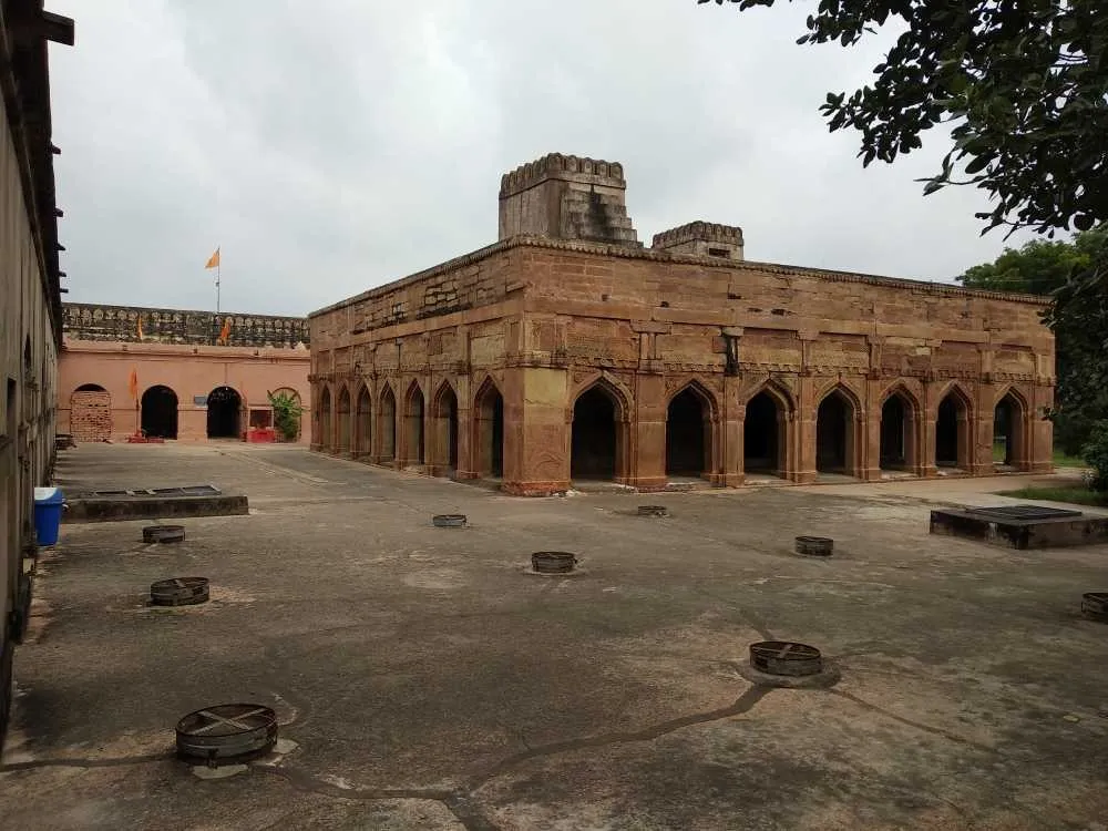 Places To Visit In Varanasi
Chunar Fort
Chunar Fort, Varanasi Overview
Chunar Fort is an 11th ce...