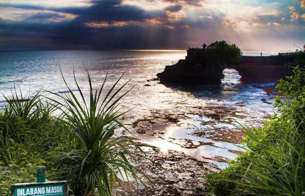Things To Do In Bali
Canggu
Canggu, Bali Overview
Offering a laid-back vibe in southern Bali, Can...
