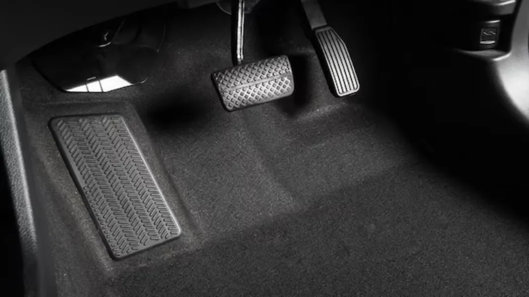 Car Flooring Lamination in Baner: Keep Your Interiors Spotless