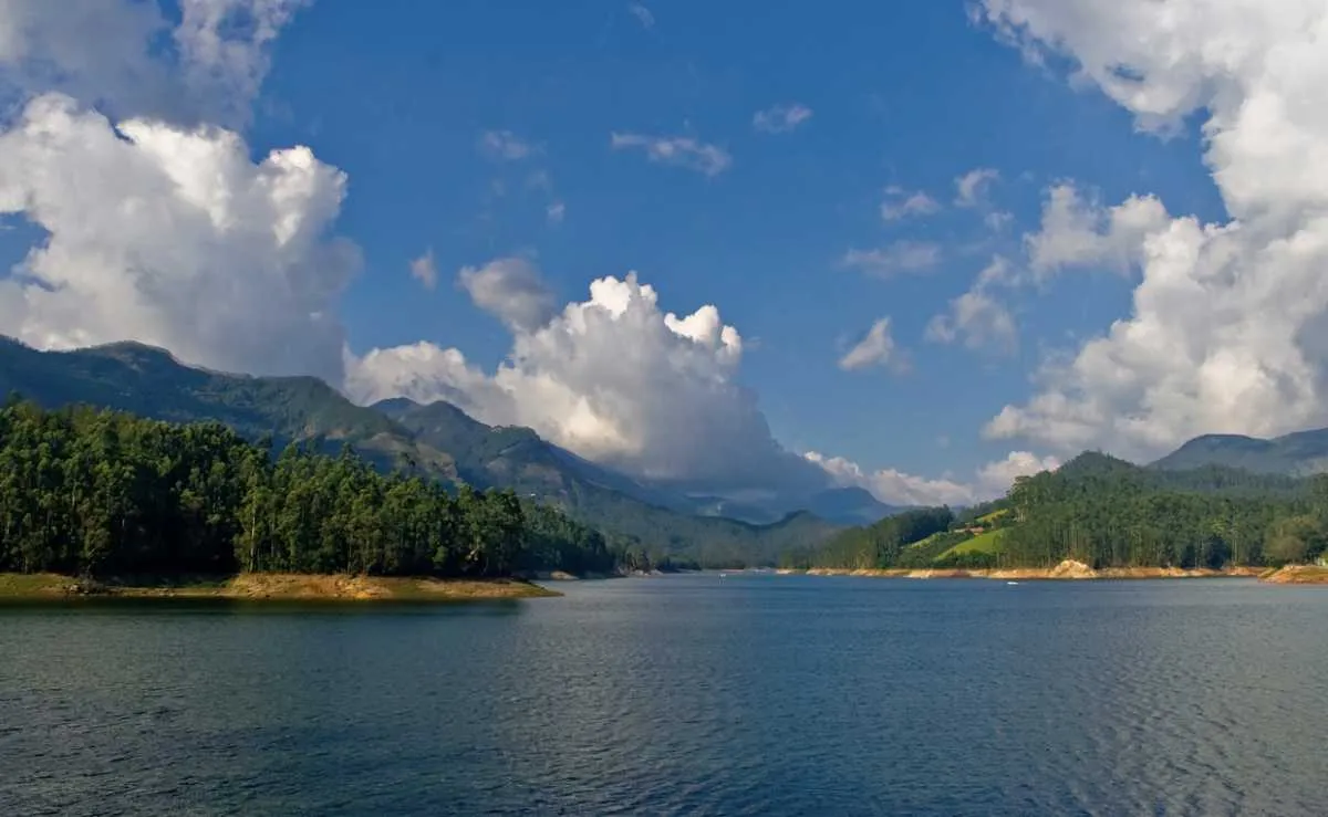 Places To Visit In Munnar
Mattupetty Dam
Mattupetti Dam, Munnar Overview
Mattupetty Dam is a stro...