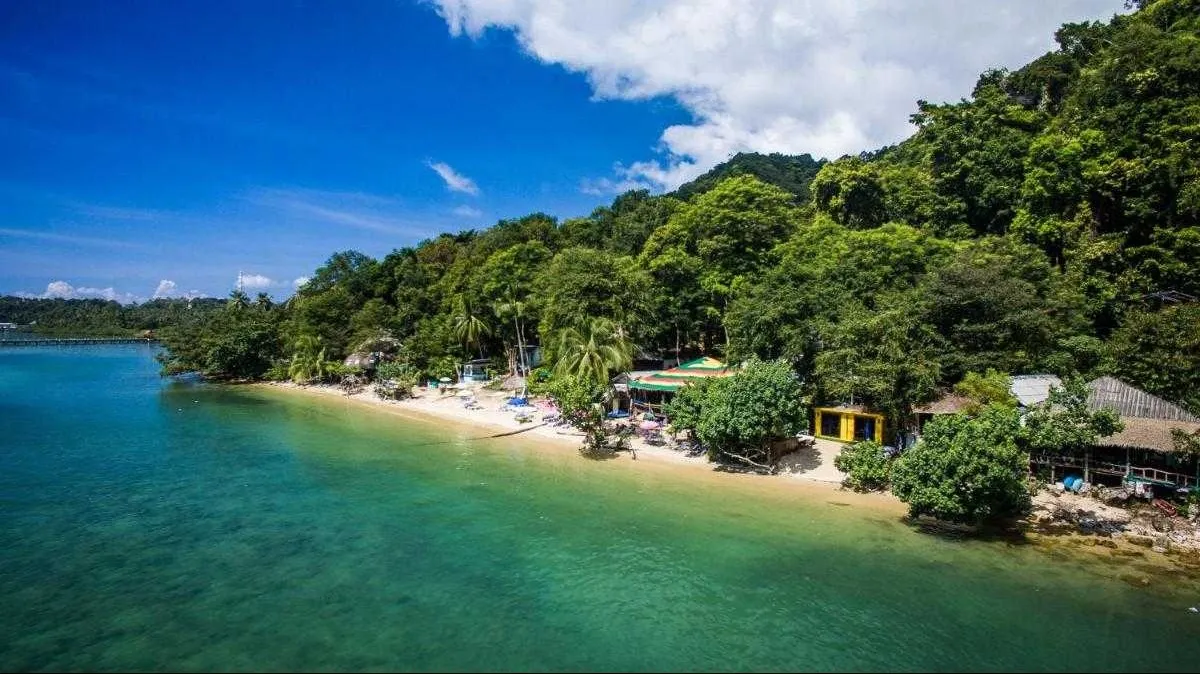 Places To Visit in Thailand
Koh Chang
"Thailand’s elephant island with beaches and jungle"
Koh Ch...