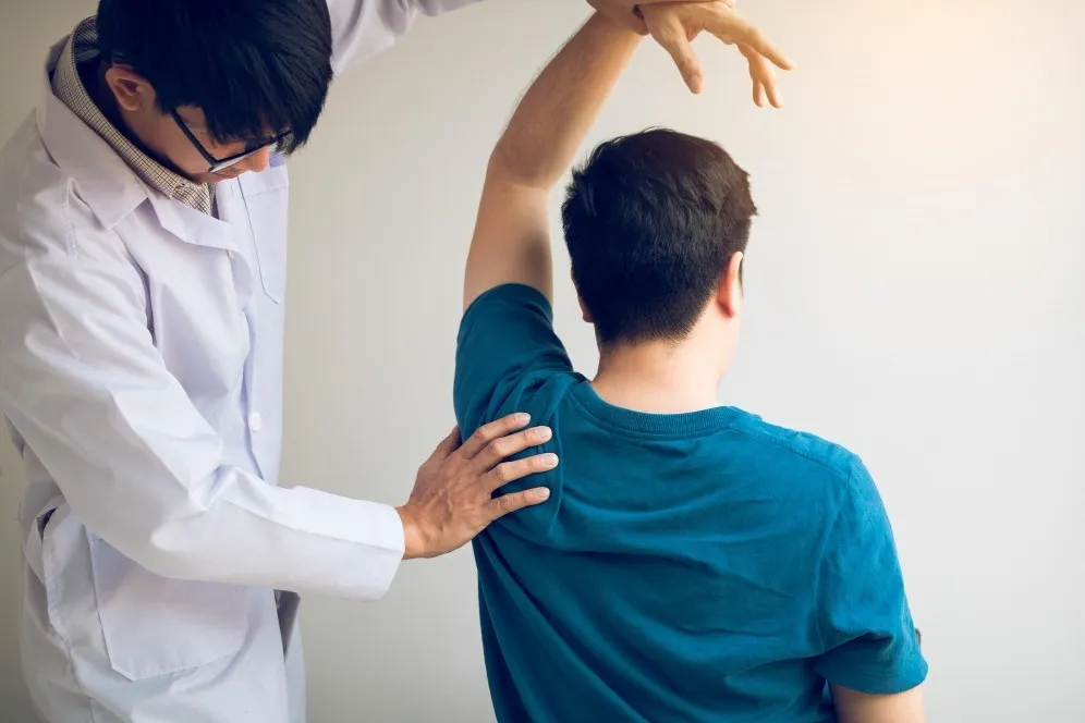 Shoulder Specialist in Nagpur – Comprehensive Care for Shoulder Problems