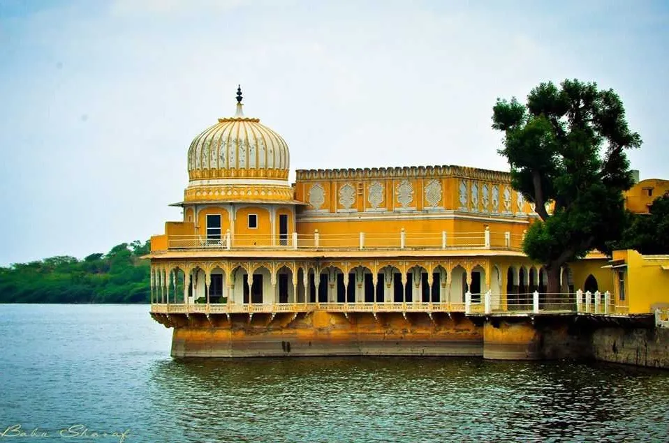 Places To Visit in Rajasthan
Ajmer
Ajmer Tourism
Surrounded by Aravali ranges, the city of Ajmer ...