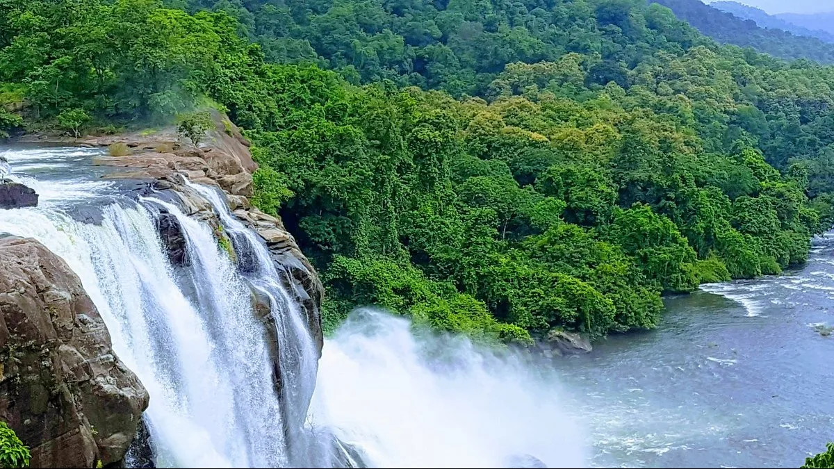 Tourist Places in Kerala
Thrissur
Thrissur Tourism
Located in the heart of Kerala, Thrissur is a...