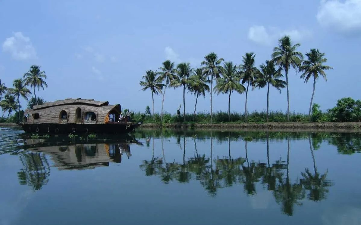 Places To Visit In Alleppey
Vembanad Lake
Vembanad Lake, Alleppey Overview
Vembanad Lake is a lag...