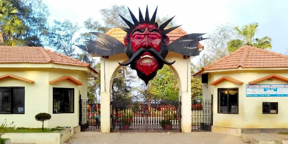Places To Visit In Alleppey
Champakulam
Champakulam, Alleppey Overview
Champakulam is a beautiful...
