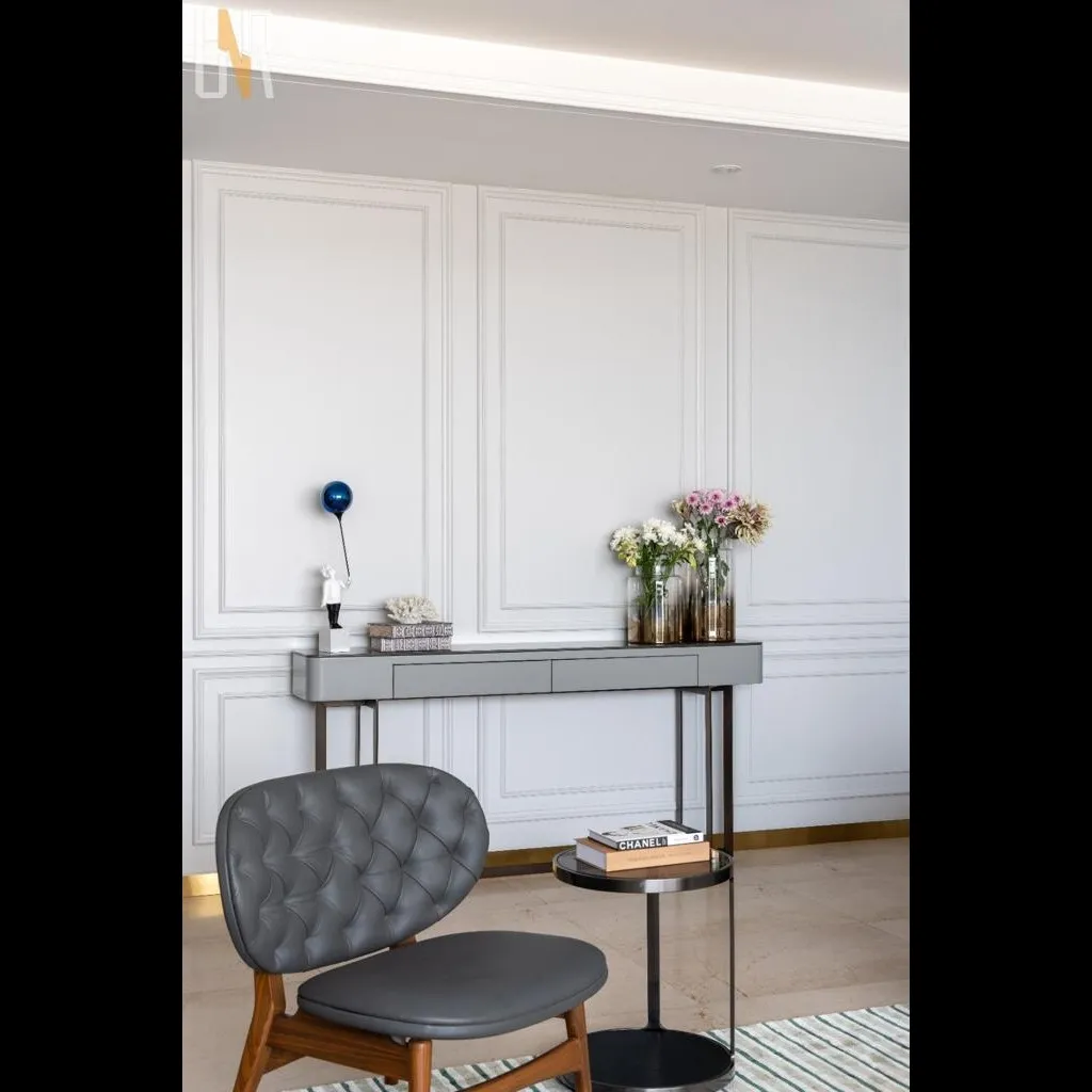 Console Table in Mukund Nagar – Stylish Statement for Your Living Space