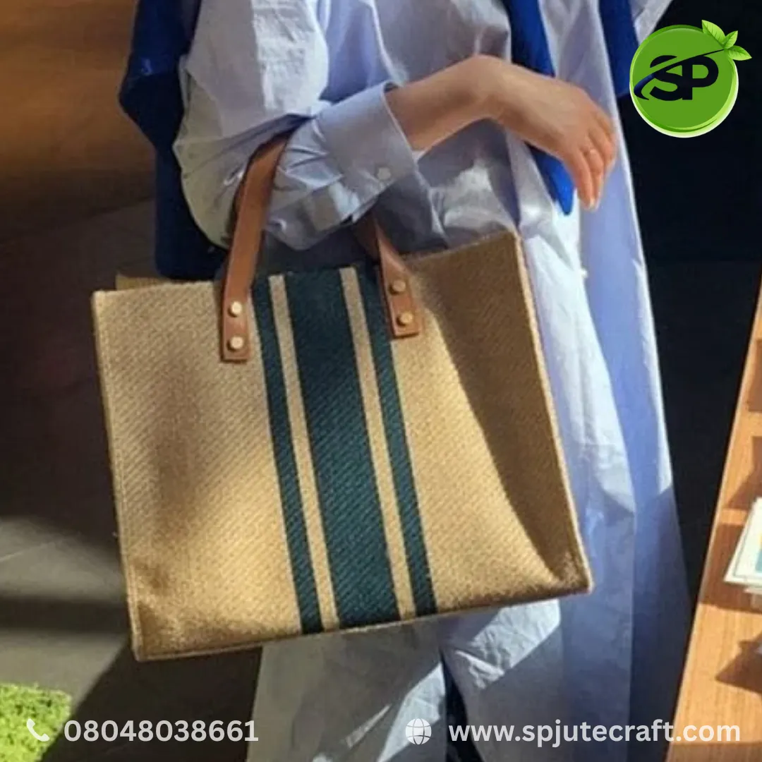 “Jute bag toh sab lete hain… par class wala jute bag?
SP Jute Craft ka ye premium tote aapka pura lo...