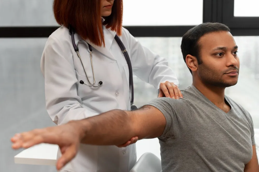 Best joint pain doctor Nagpur – Relief for knee, shoulder, hip, and spine pain