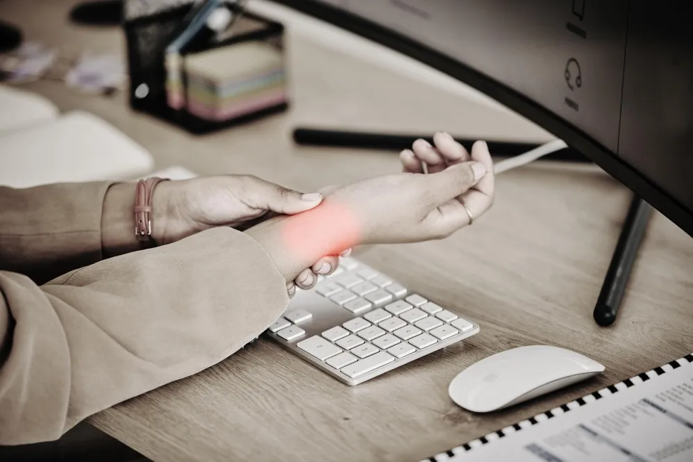 Painful Wrist and Hand Conditions in Mumbai – Relief is Within Reach