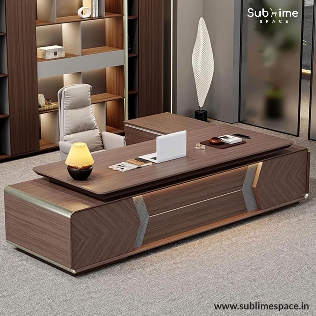Office furniture in Delhi