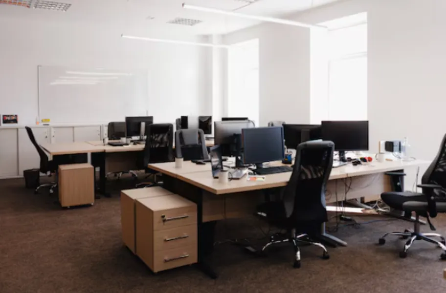Commercial Furniture Manufacturers in Pune – Designed for Modern Work and Business Spaces