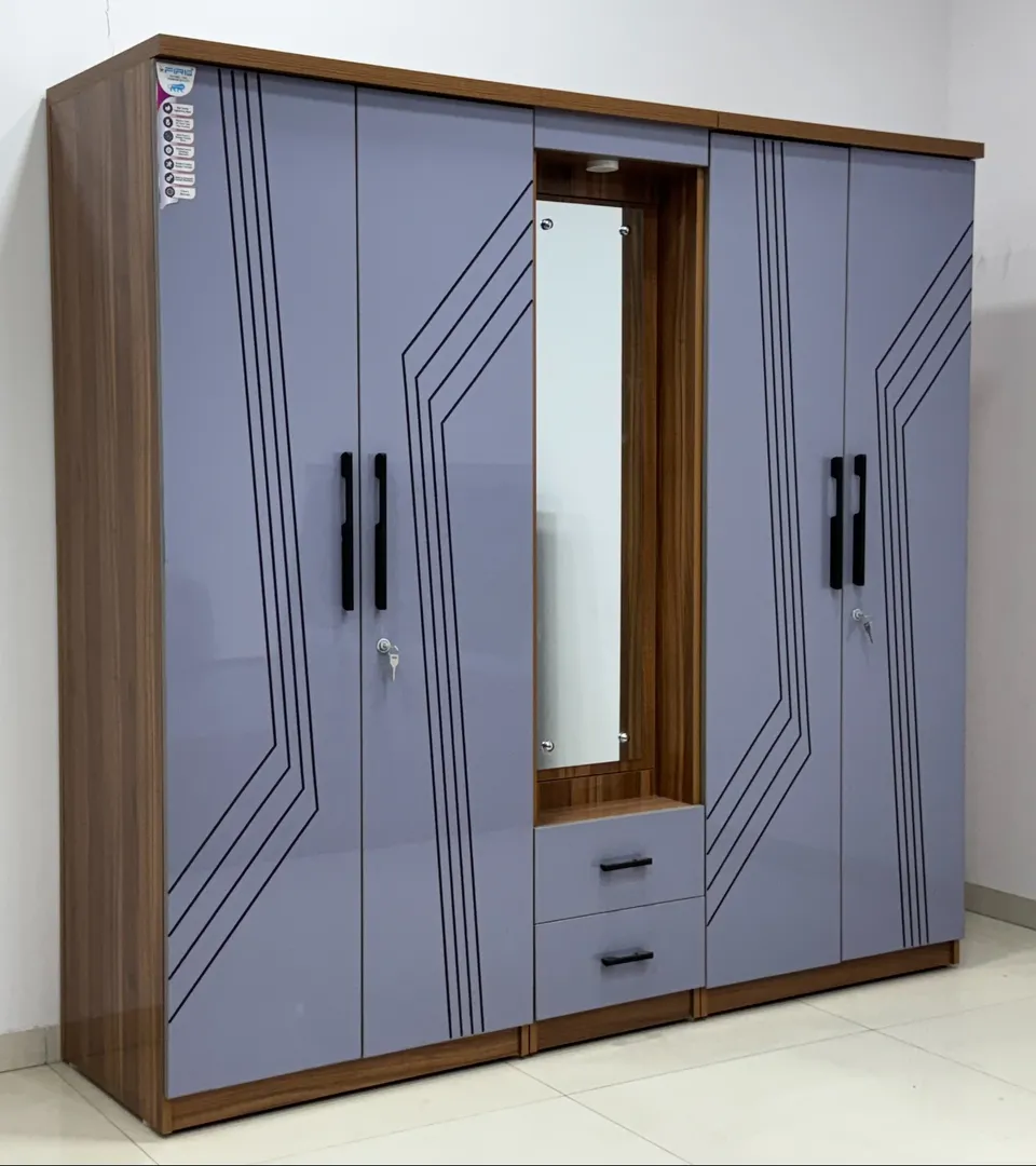 Premium look wardrobe with cnc design