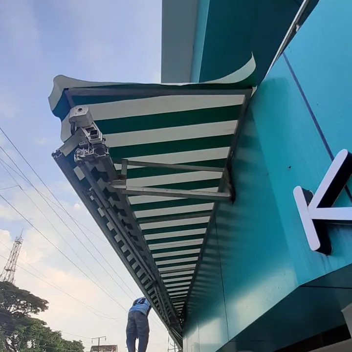 Retractable Awnings Manufacturer in Wardha.