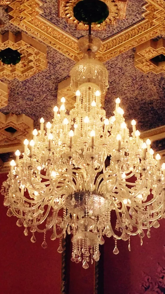 Chandeliers in Delhi for a Grand Interior Statement