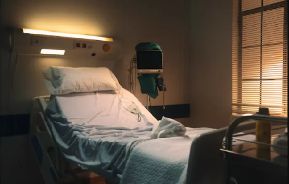 ICU Bed Manufacturer in Pune – Critical Care with Precision and Safety