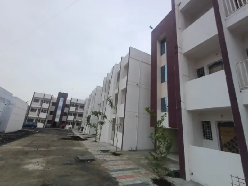 Under Construction Flats in Wardha Road