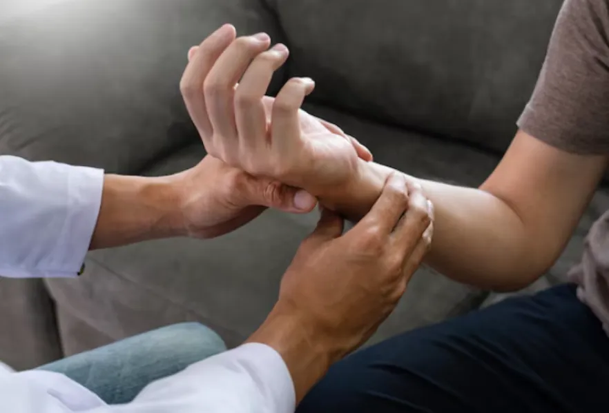 Tremors Treatment in Powai Restoring Control Over Unwanted Movements