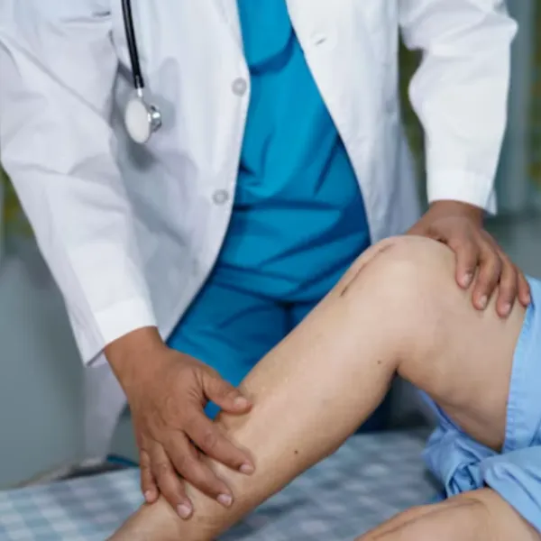 Infected Knee Replacement Treatment in Rani Bagh – Managing Complex Joint Infections