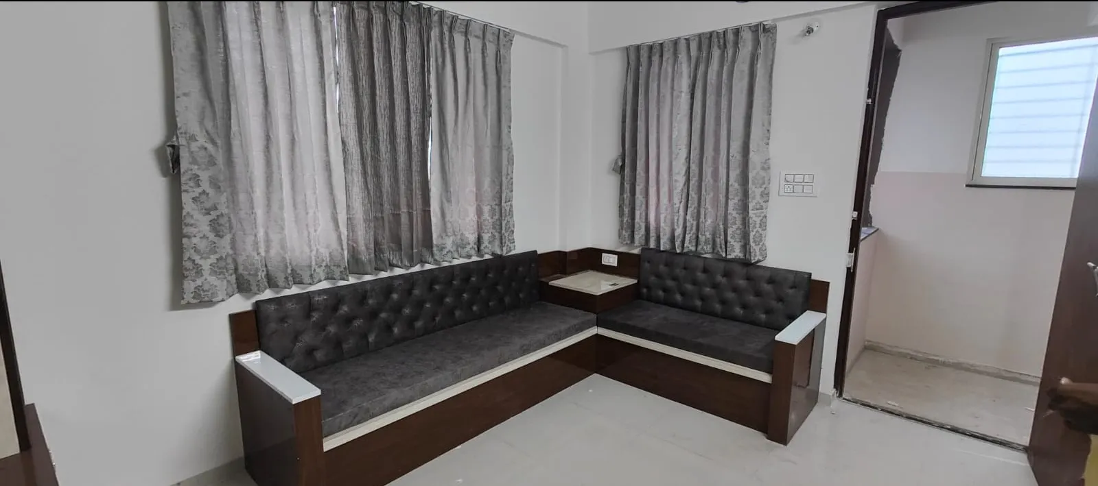 Best New Sofa Three Seater Manufacturer In Hinjewadi